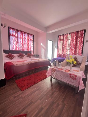 The Oasis Holiday Home & Restaurant