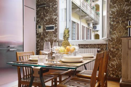 HL Elegant Apartment in Milan, Brera, Porta Venezia