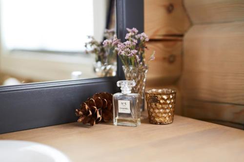 Φωτογραφία από το άλμπουμ του Spacious cabin with panoramic view, bbq, Wifi & fireplace σε Lii