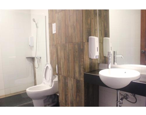 Un baño de My Studio Hotel City Center