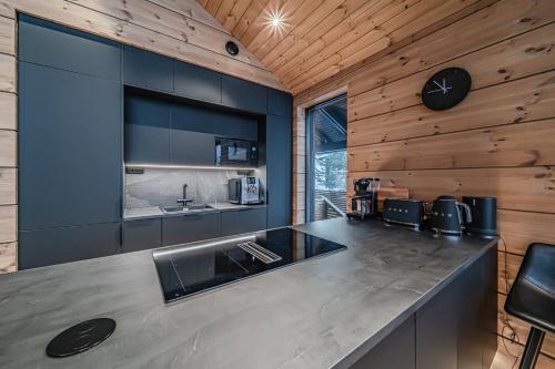 Køkken eller tekøkken på Villa Aurelia On the mountain by Aavalevi