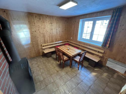 an overhead view of a room with a table and chairs at Penzion pod Vlekem Dolní Morava in Dolní Morava
