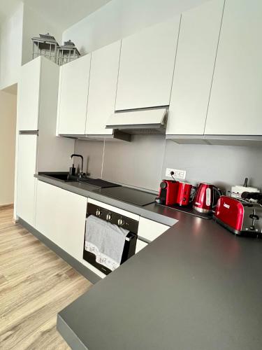 Køkken eller tekøkken på LA Home - Puzzle House