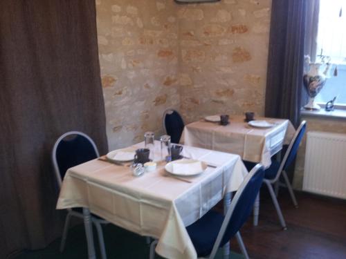 Restaurace v ubytování Les Buissonnets