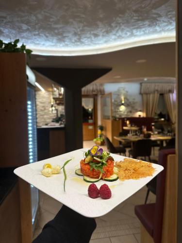 Gallery image of Hotel Edelweiss con Ristorante Note di Gusto in Forni di Sopra