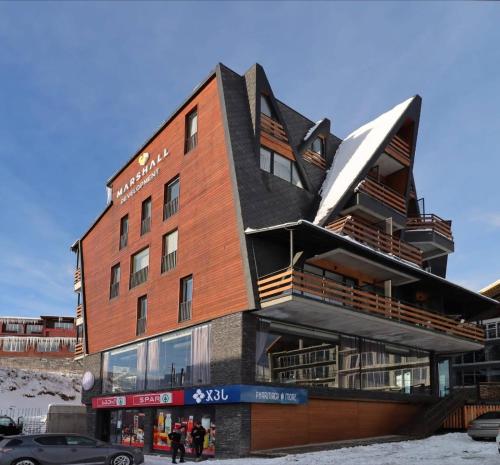 Το κτήριο όπου στεγάζεται  το διαμέρισμα