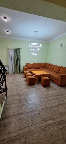 Гостиная зона в Gihon Royal Villas Dilijan