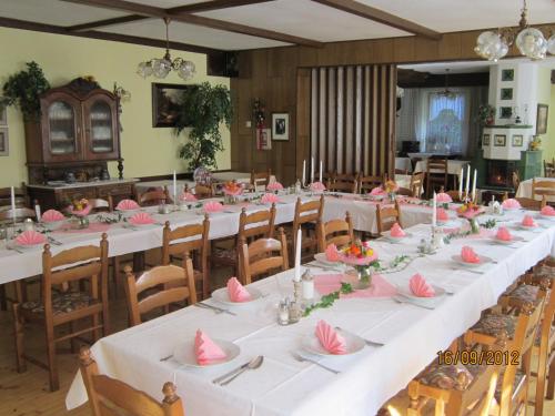 Restaurace v ubytování Pension Landhaus Ingrid B&B