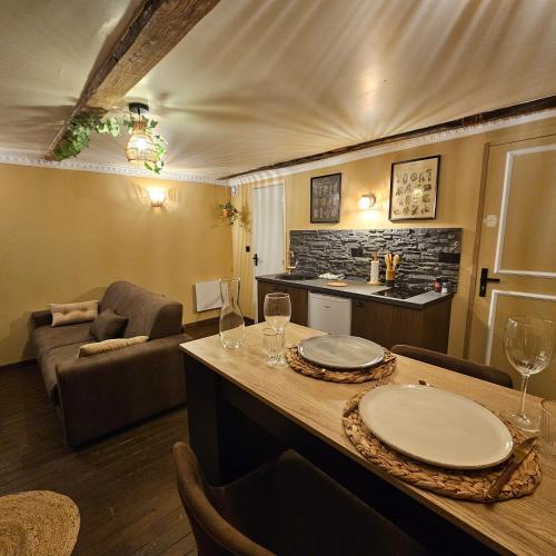 Studio Rustique en Cœur de Ville