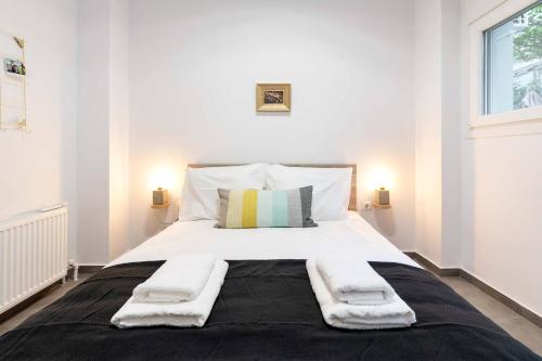 2 Bedroom Apt with Secret Garden In The heart Of Athens
