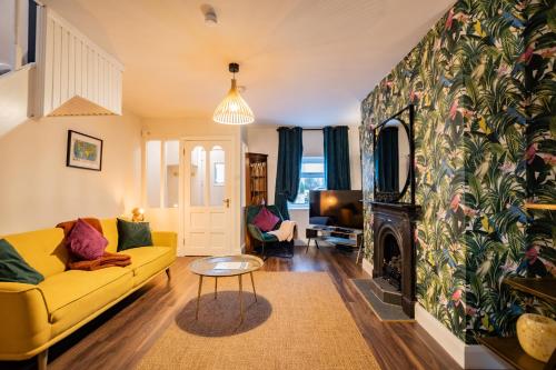 Φωτογραφία από το άλμπουμ του Tropical Vibes in the City of Tribes στο Γκάλγουεϊ