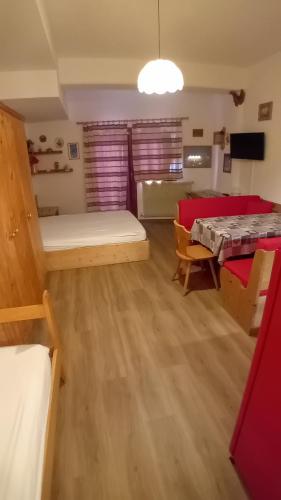 Kuchyň nebo kuchyňský kout v ubytování Tana delle Marmotte
