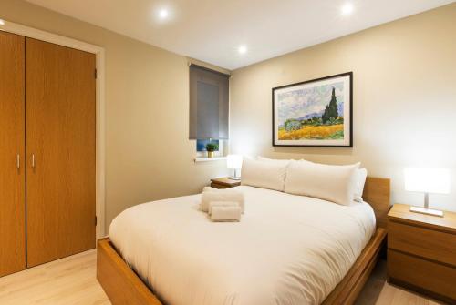 Foto The Van Gogh - Unique 1 bd -Gold Short Term Stays 1