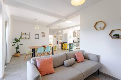 Posezení v ubytování Sintra Sweet Apartments III - Free Parking