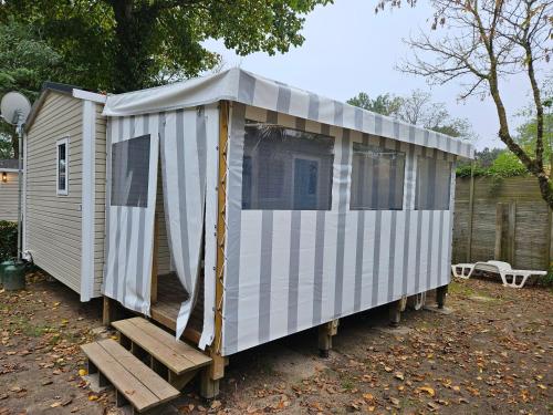サン・ジャン・ド・モンにあるJolie Mobil home 103のギャラリーの写真