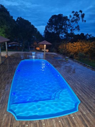 Kolam renang di atau dekat dengan Sítio TOA TOA 2