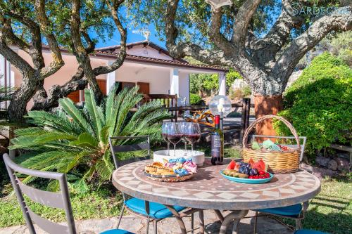 Taman di luar Villa Olive tree, immersa nella natura per relax e quiete