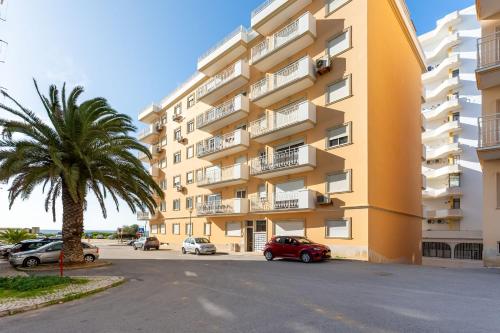 Panoramic Ocean View Balcony 2 BDR by LovelyStay