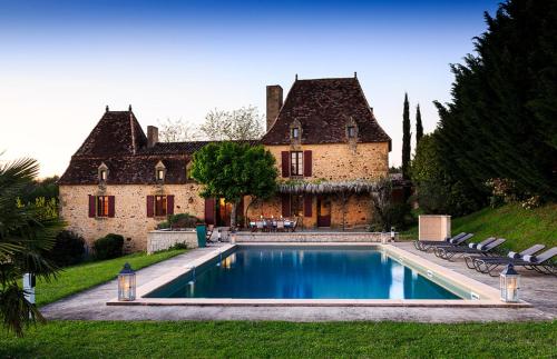Πισίνα στο ή κοντά στο Domaine Perigourdin