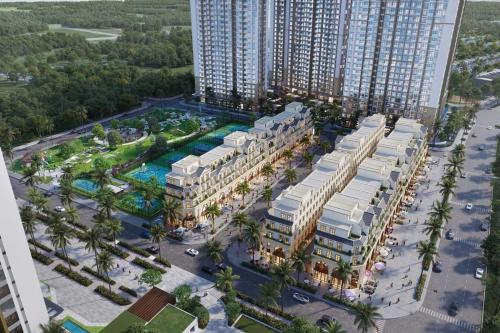 an aerial view of a resort with a pool at Giardini Guest House - Masteri Waterfront- H317 - Ocean Park in Gia Lâm Pho