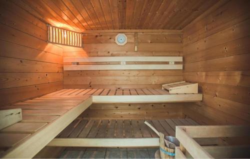 Φωτογραφία από το άλμπουμ του Amazing Apartment In Kampor With Sauna σε Kampor