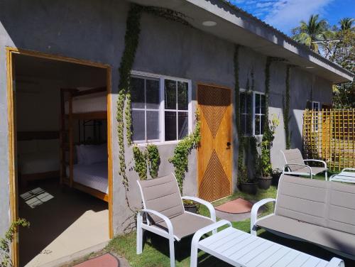 Zahrada ubytování Almare Zonte - BeachFront Glamping Hotel