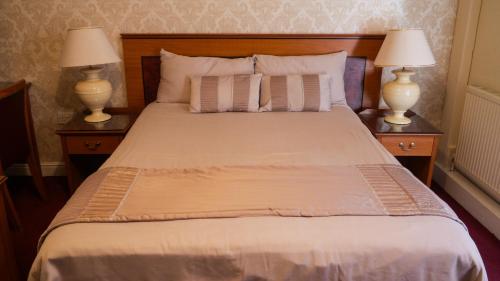 A bed or beds in a room at Studio-47 