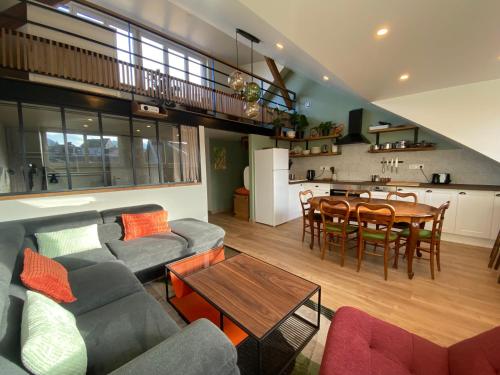 Grand T1 familial, vidéoprojecteur et superbe vue !