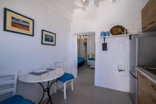 Votsalaki new studio in Parikia Paros