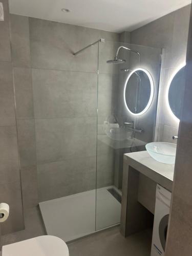 Apartment best position croisette martinez ! 150m from the beach completely renovated ! photo 17