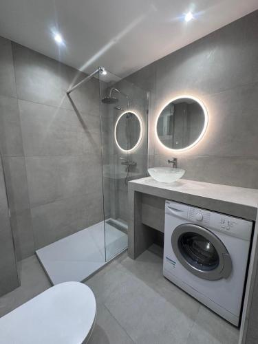 Apartment best position croisette martinez ! 150m from the beach completely renovated ! photo 9