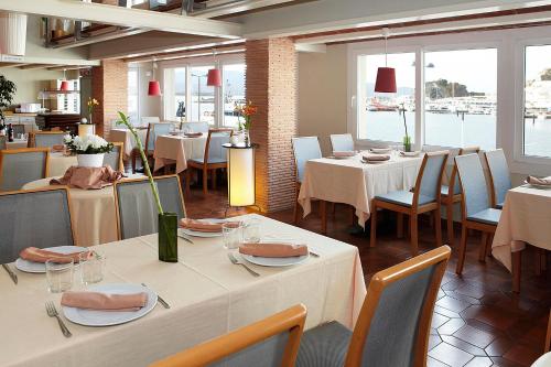 Restaurace v ubytování Hotel Spa Cap de Creus