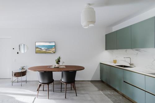 Gallery image of Elegant Olivo Suite with Terrace in Vico Morcote in Morcote