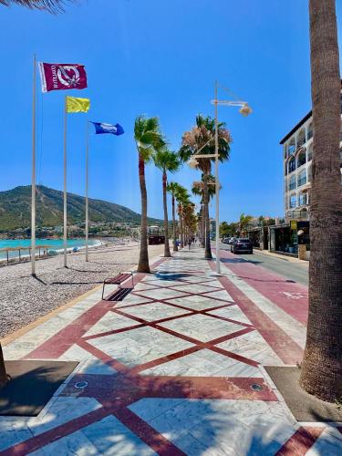 2 bedroom Albir apartment by the beach