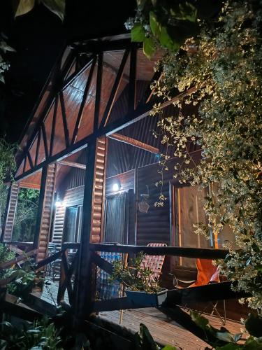 Κήπος έξω από το Cabañas Iremía