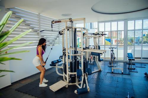 Gimnasio o instalaciones de fitness de Hotel Plaza Las Américas Cali