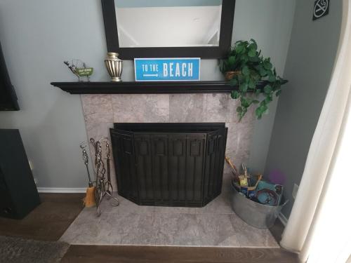 Gambar di galeri bagi Beautifully Updated Lakefront Escape-Pets welcome! di Union Lake