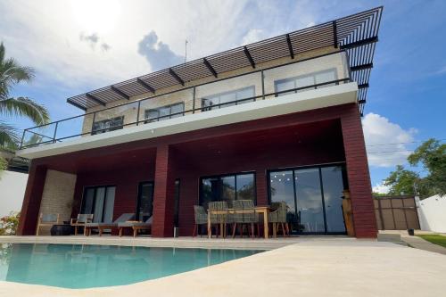 Πισίνα στο ή κοντά στο Casa Xchel - Lujo frente a la Bahía piscina jacuzzi y deck