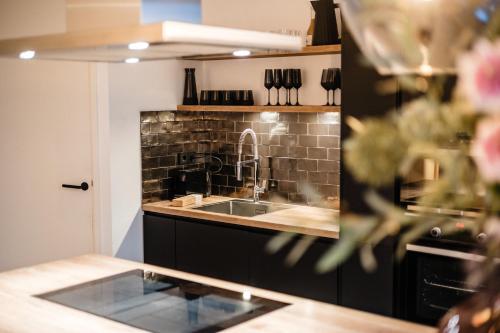 Køkken eller tekøkken på Reffel Suites