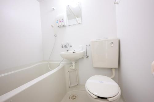 Bilik mandi di やすらぎの宿メープルテラス