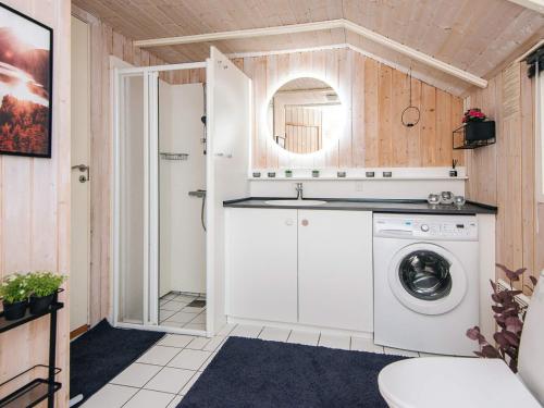 Kuchyň nebo kuchyňský kout v ubytování Holiday home Ansager XLI