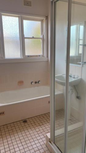 Un baño de Lumeah - Bring your own linen