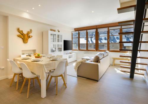 Cambaz 1: Exclusivo Dúplex Privado