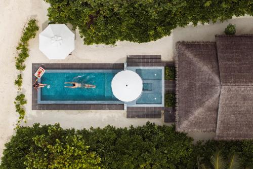 Piscina di LUX* South Ari Atoll Resort & Villas o nelle vicinanze