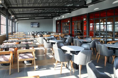 Restaurace v ubytování Expoist Hotel