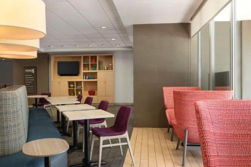 Un lugar para sentarse en Home2 Suites by Hilton - Oxford