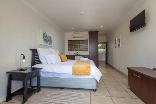Katil atau katil-katil dalam bilik di La Lucia BnB