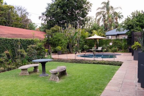Taman di luar Murray Street 137 Guesthouse