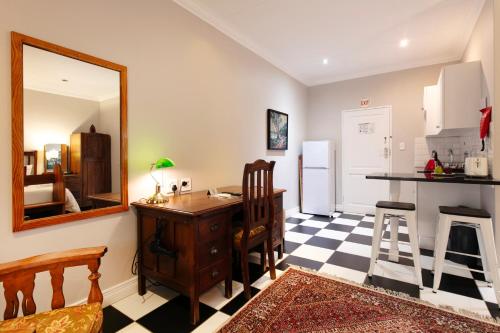 Dapur atau dapur kecil di Murray Street 137 Guesthouse