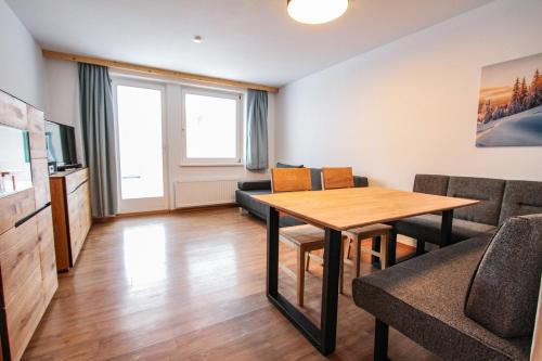Ferienwohnung Königsleiten 121b - Top 2